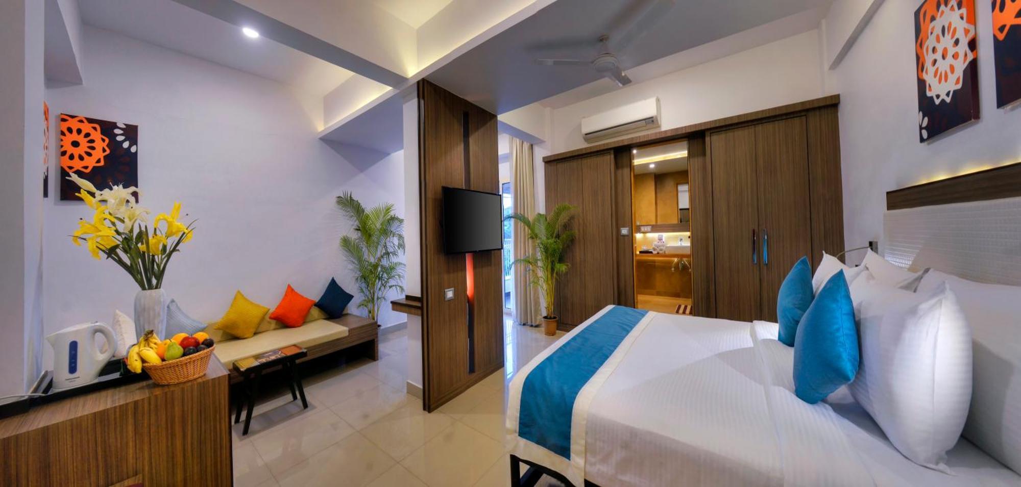 ทรีเฮาส์ เนปจูน Hotel ปณชี ภายนอก รูปภาพ
