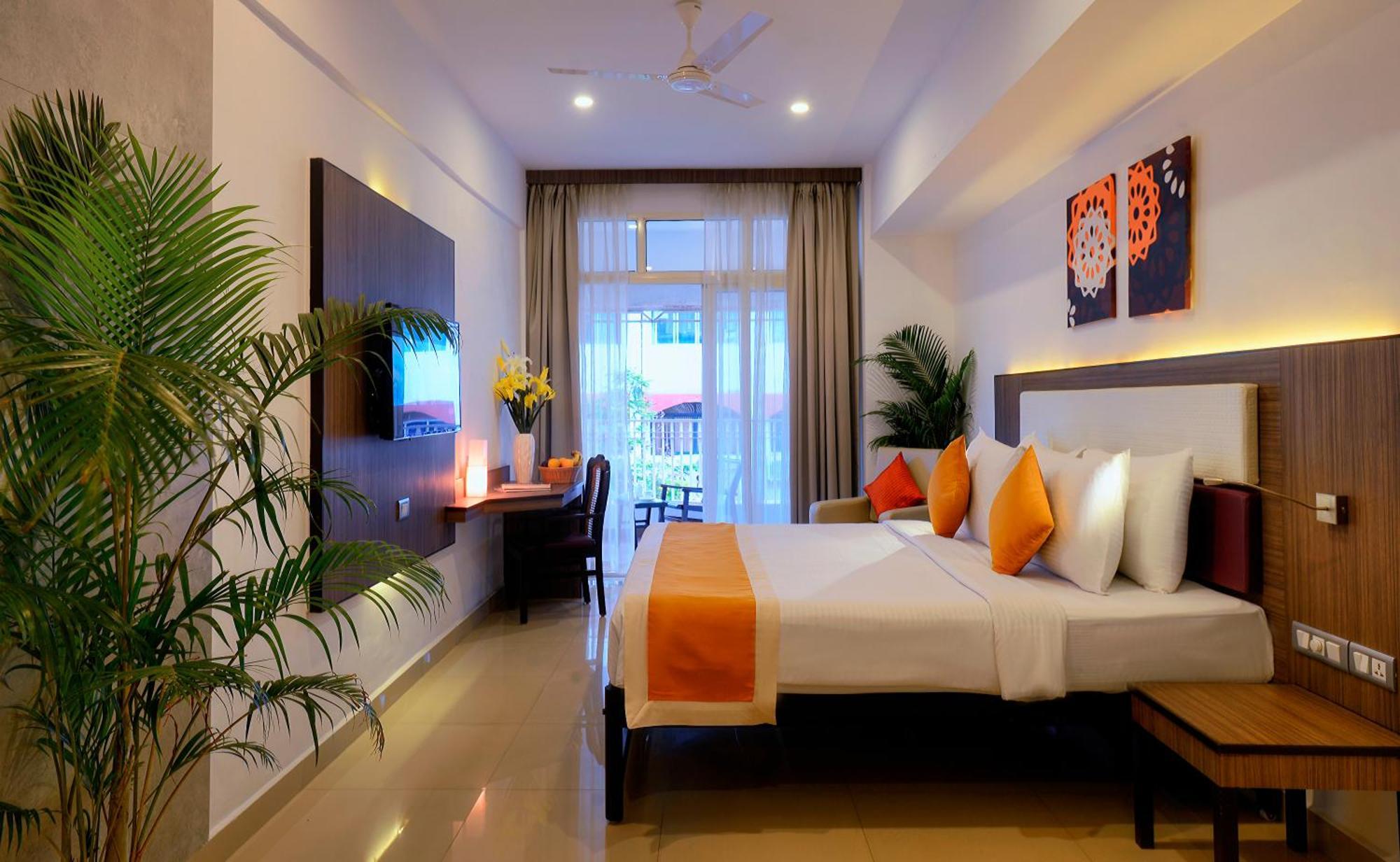 ทรีเฮาส์ เนปจูน Hotel ปณชี ภายนอก รูปภาพ