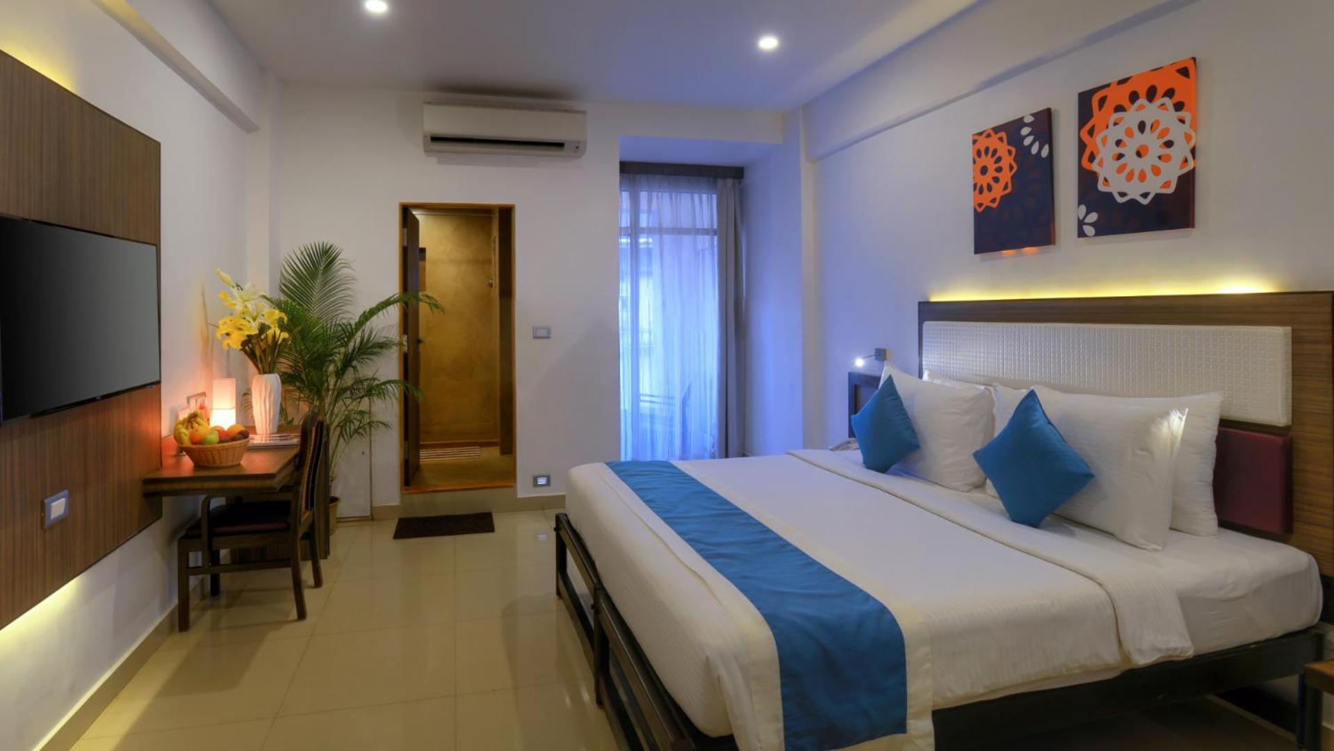ทรีเฮาส์ เนปจูน Hotel ปณชี ภายนอก รูปภาพ